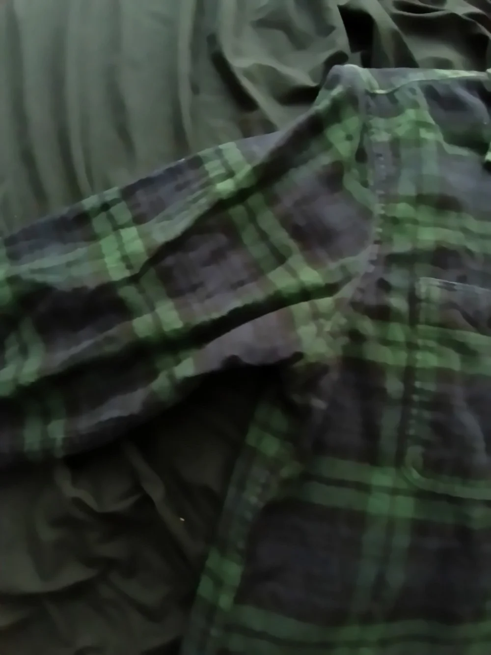 J. Crew new w/o tags Large Slim Fit Men’s Flannel - Green & Navy Plaid